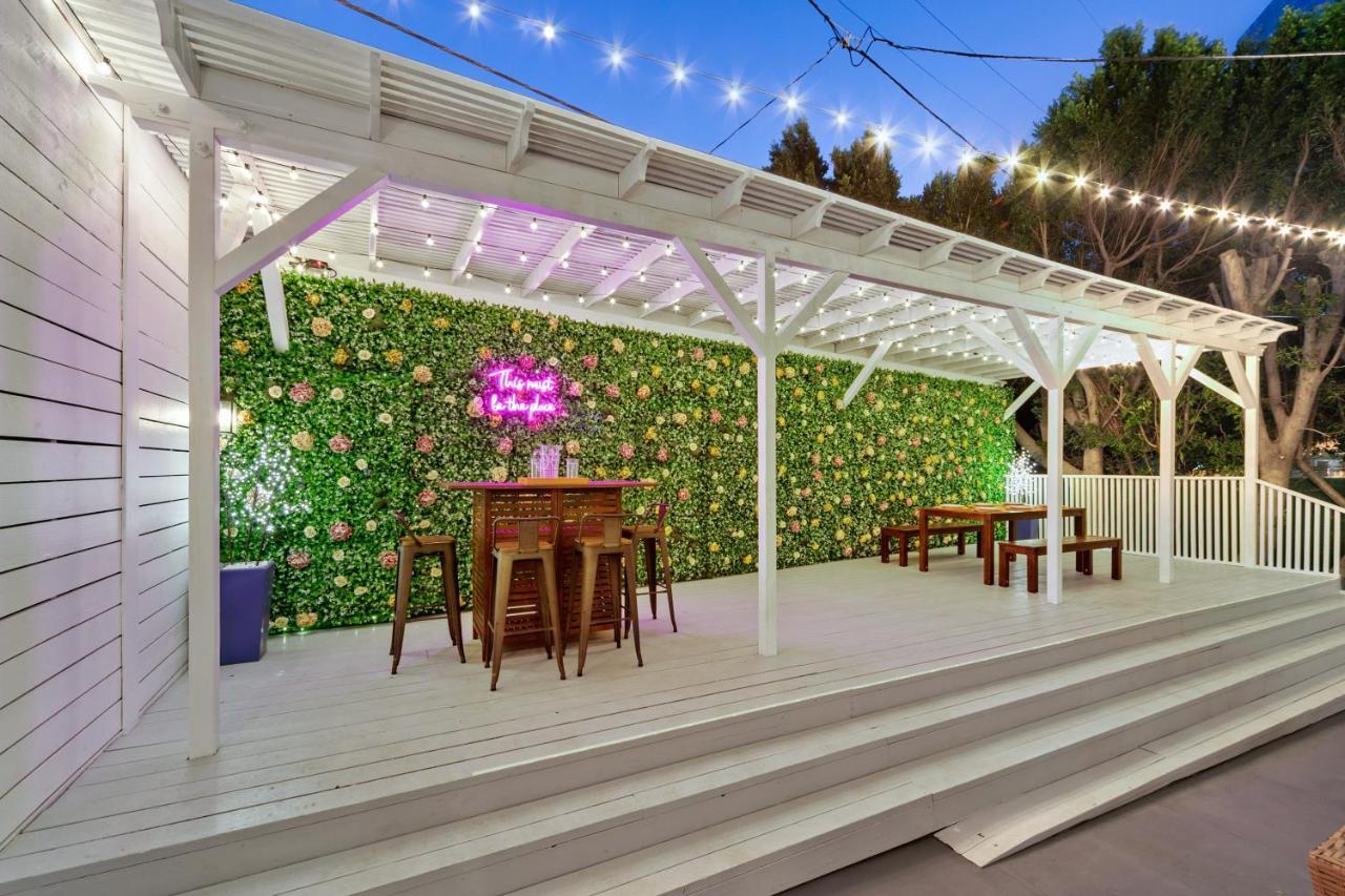 Studio City Contemporary Villa With Pool Sleeps 10 로스앤젤레스 외부 사진