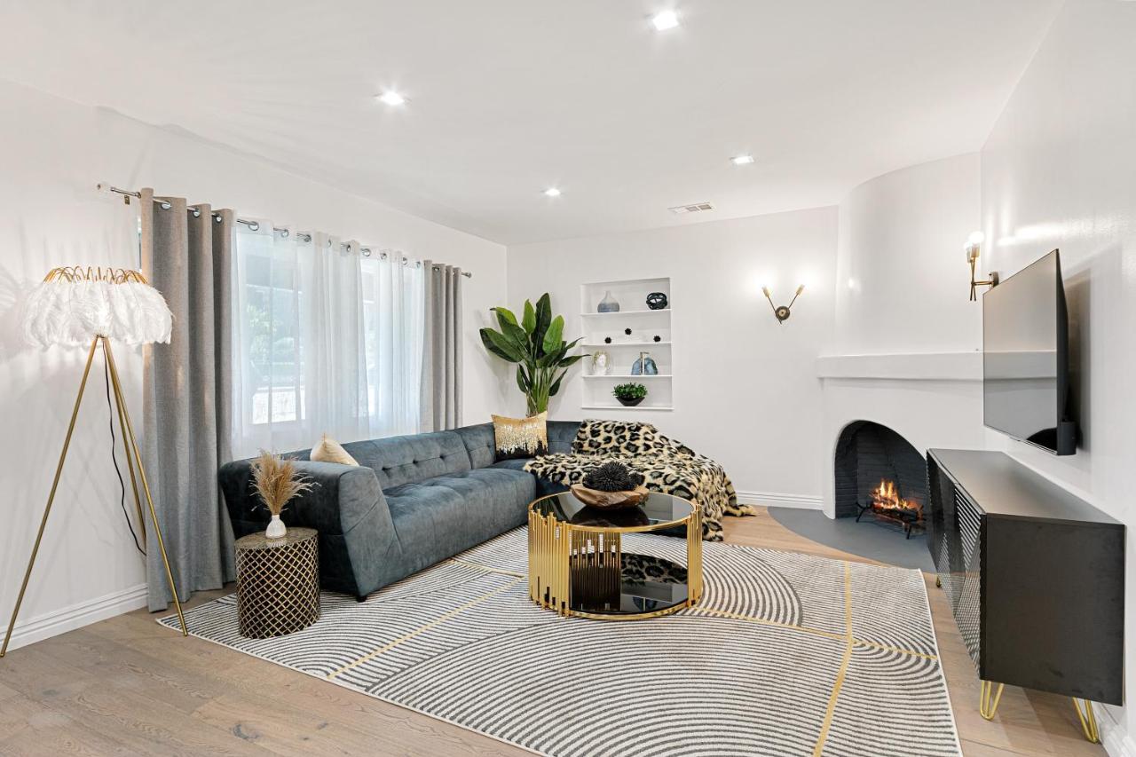 Studio City Contemporary Villa With Pool Sleeps 10 로스앤젤레스 외부 사진