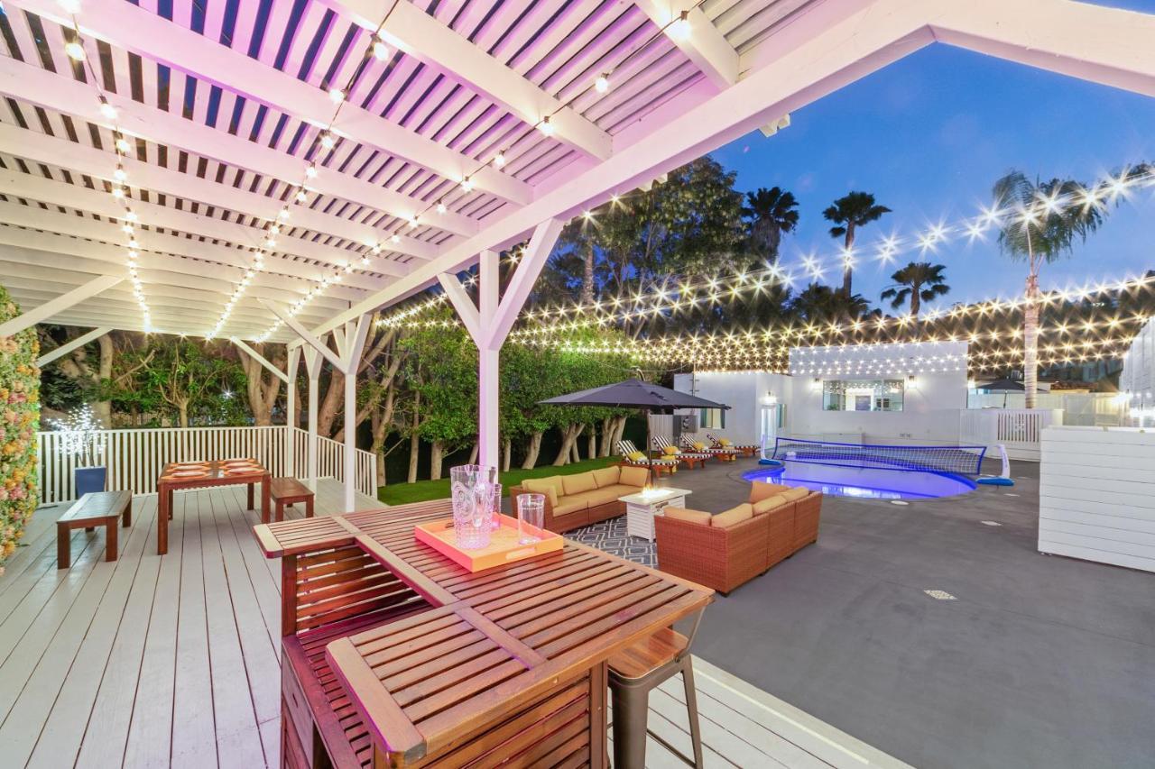 Studio City Contemporary Villa With Pool Sleeps 10 로스앤젤레스 외부 사진